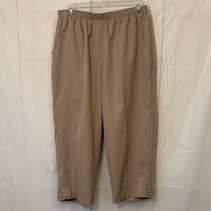 Allison Daley Capri Khaki Pants Size 14